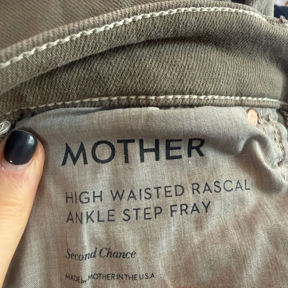MOTHER High Waisted Rascal Ankle Step Fray - Picture 3 of 5